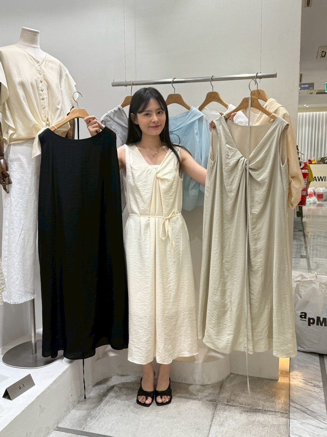 GI6209 蝴蝶扭結V領背心裙