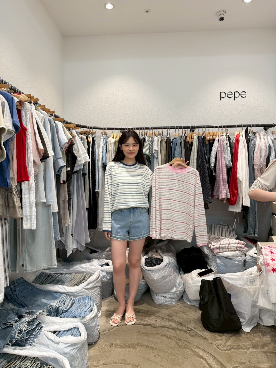 AP6206 彩色條紋長袖Tee
