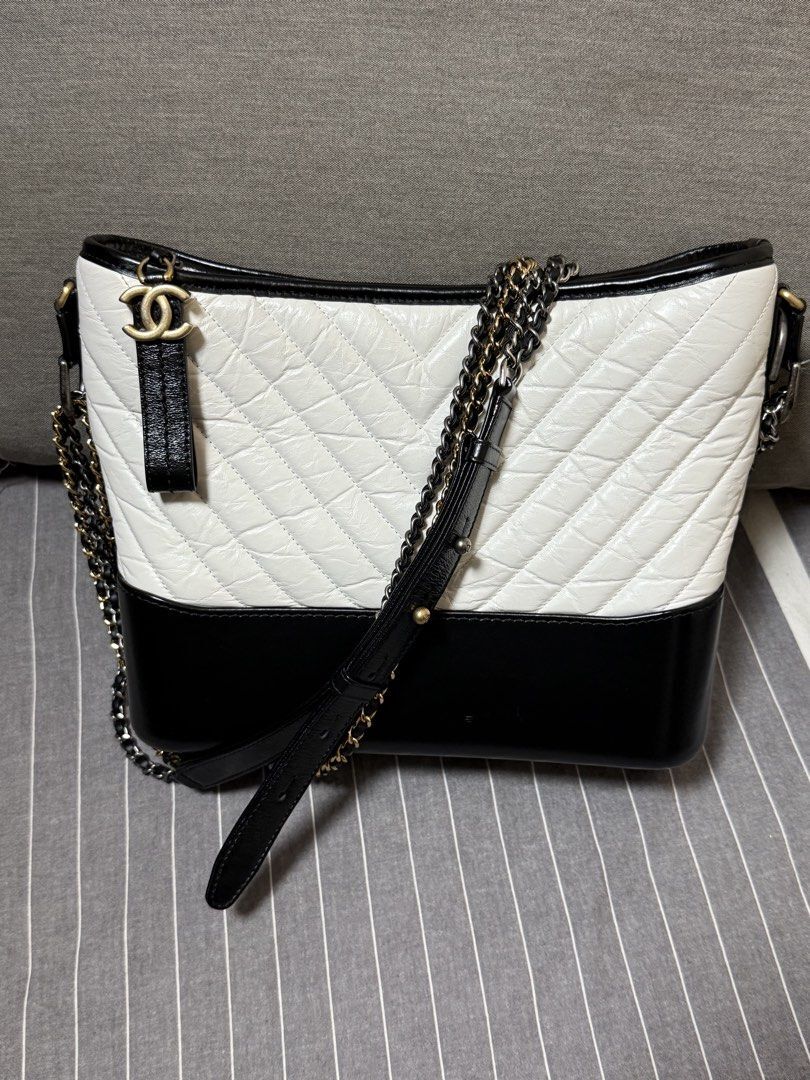 98%New Used Chanel Gabrielle 大號牛皮黑白熊貓 #香奈兒流浪包