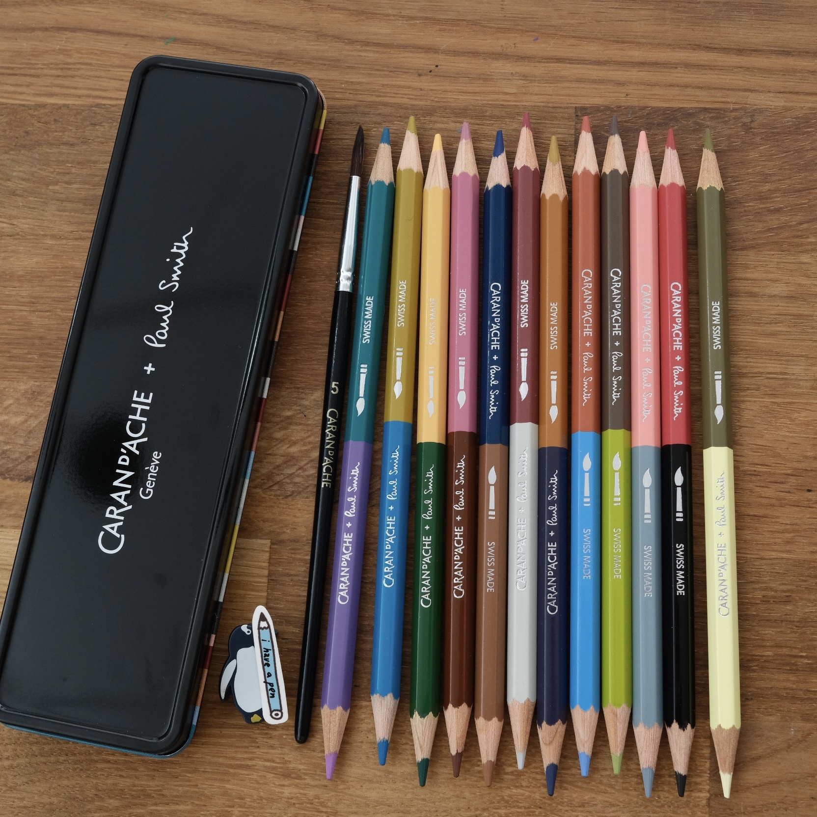 PAUL SMITH 水溶性色鉛筆 雙色鉛筆組 12枝入 24色｜卡達 CARAN D’ACHE 瑞士