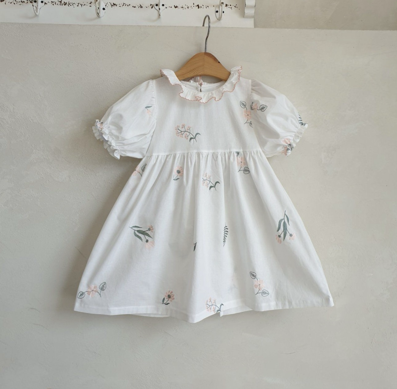 Eclair Embroidery Monte Suit｜One-Piece