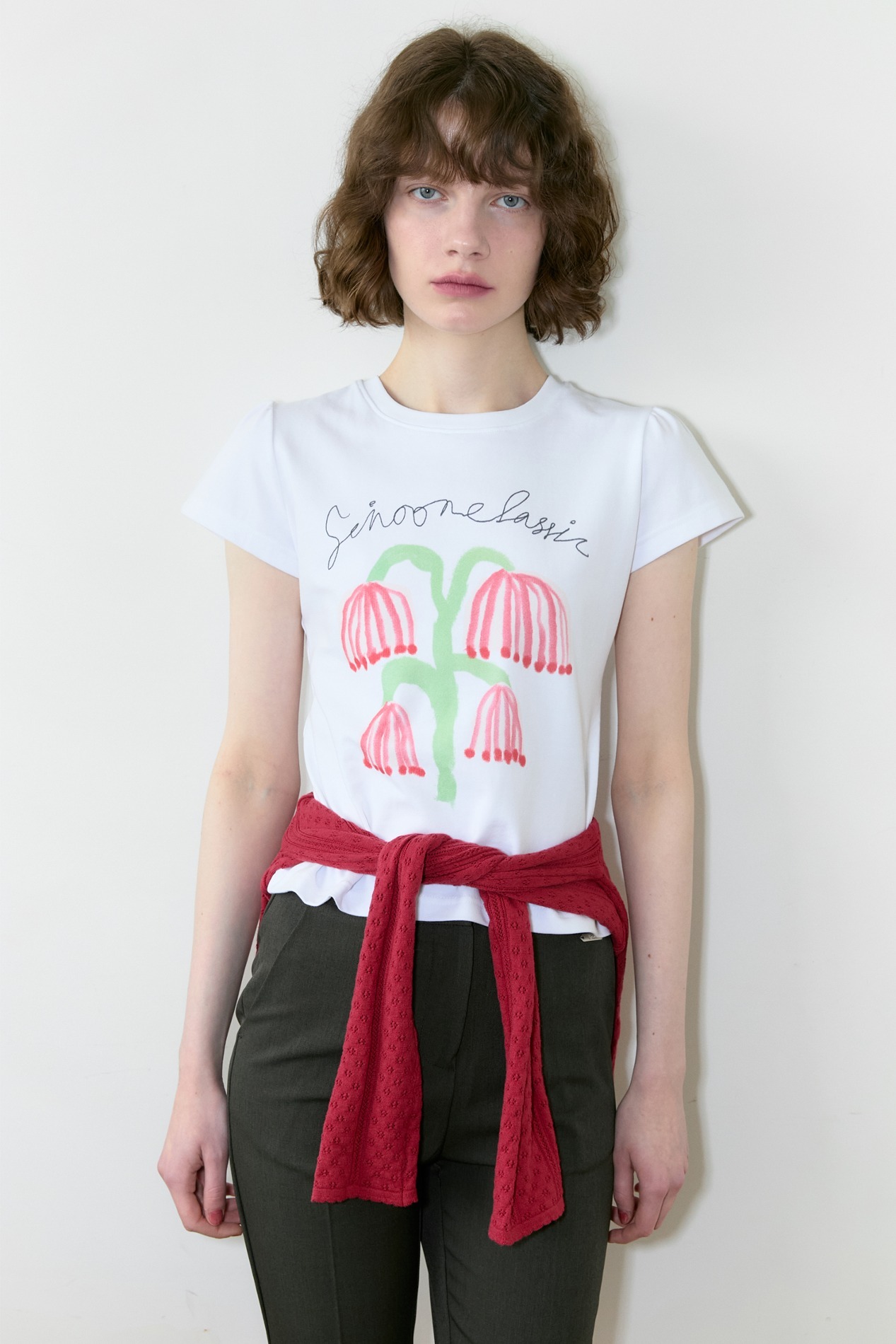Sinoon Red Bell Flower Puff T-Shirt (White)