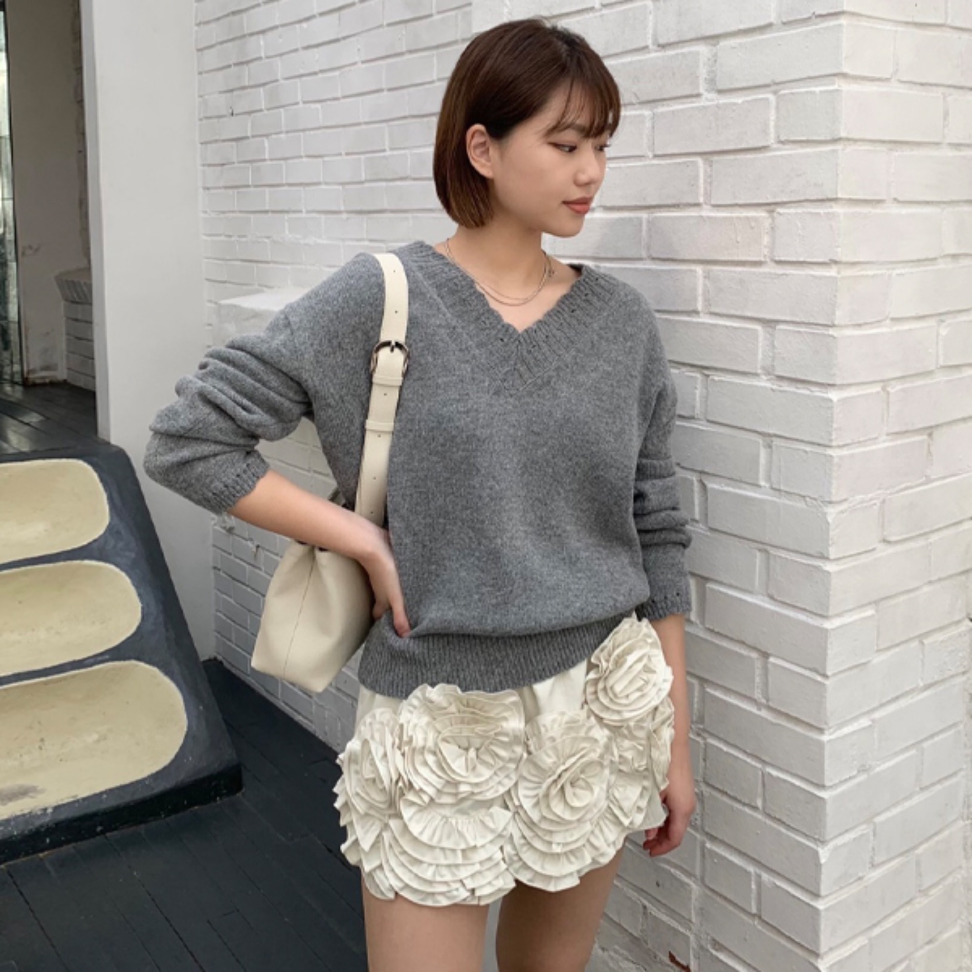 Sinoon Rose Frill Mini Skirt