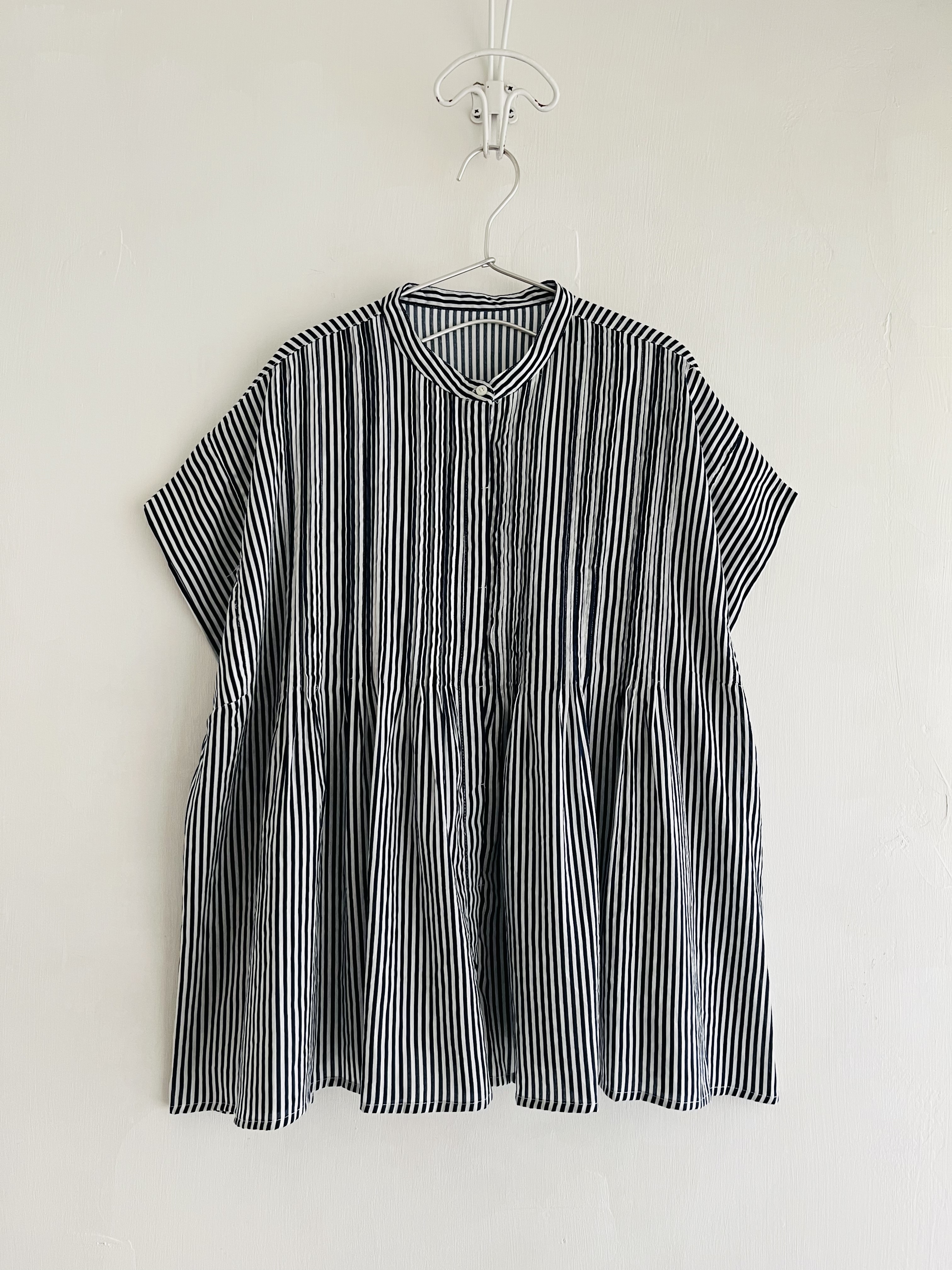 Noia 藍色條子小企領top
