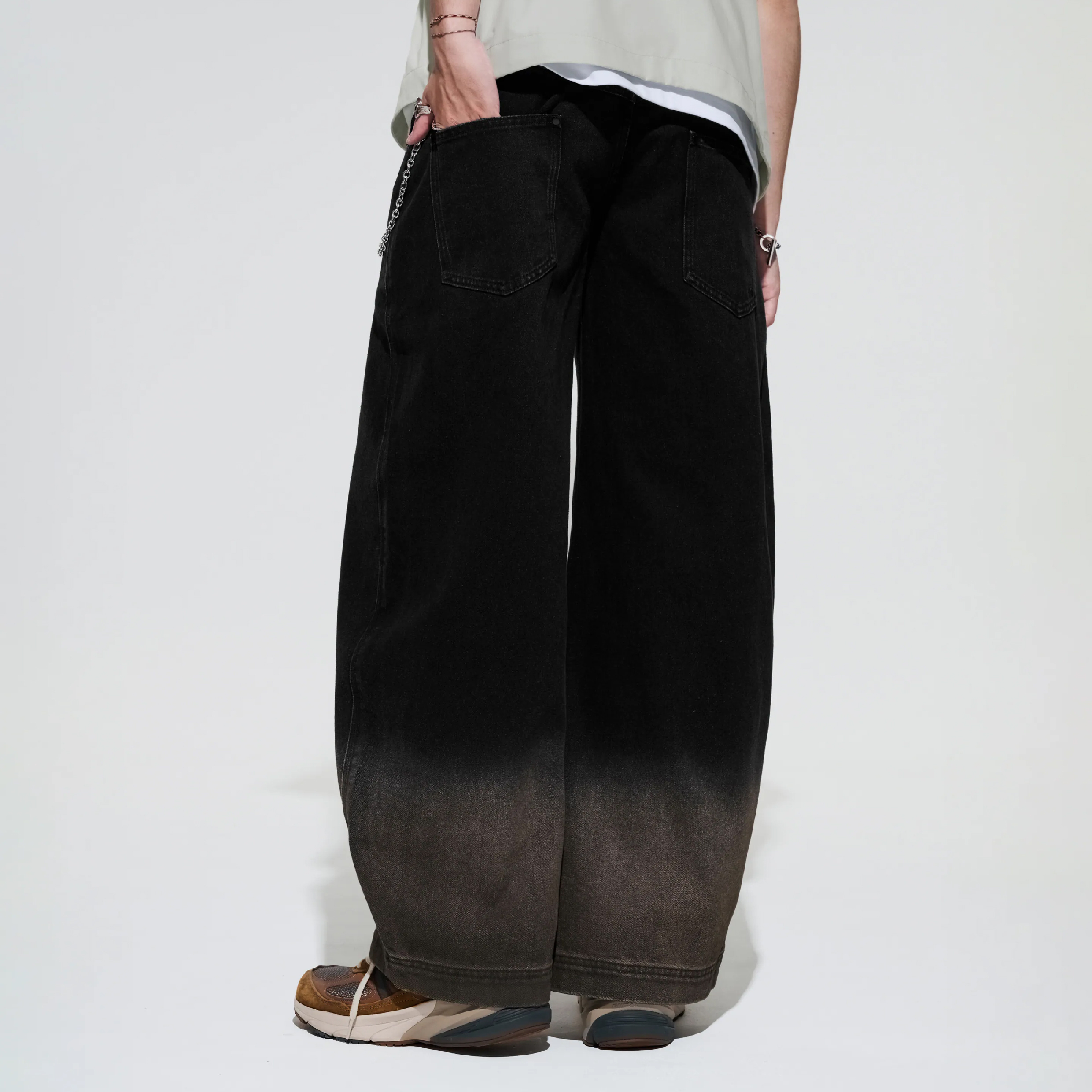 MELSIGN Washed Denim Jeans