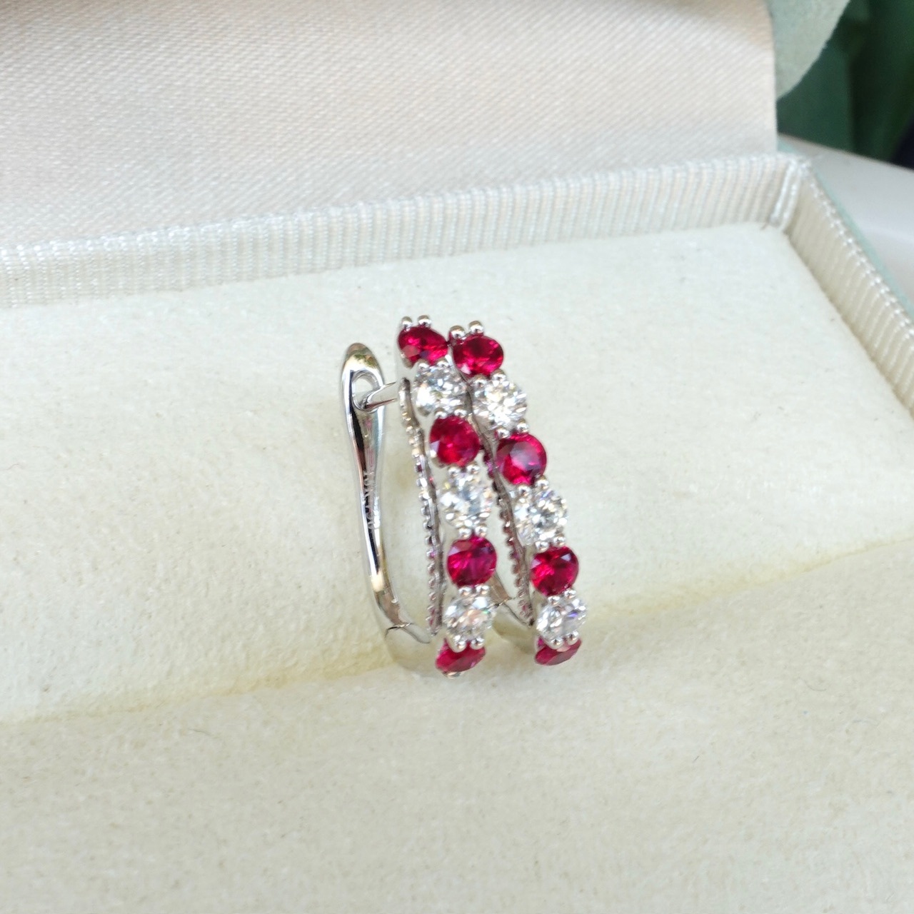 18K Gold Natural Ruby Earrings with Diamonds setting