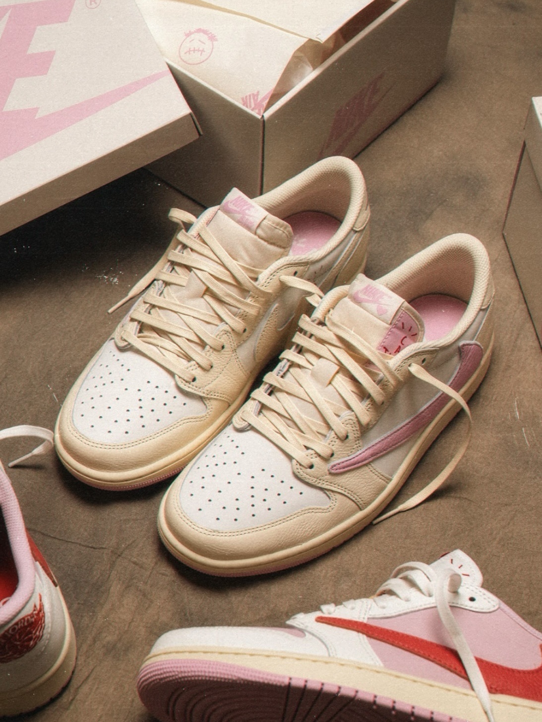 <粉帥真入心坎裡💗> Travis Scott x Air Jordan1 Low OG "Shy Pink" 淺粉紅倒鉤