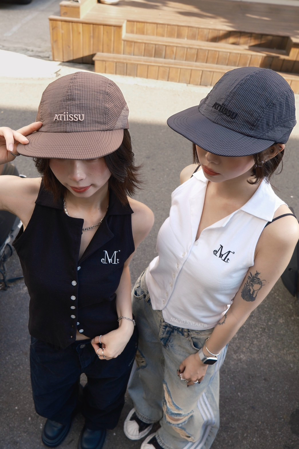 <快速出貨> MUCENT ABELLA COLLAR BUTTON SLEEVELESS 立領 POLO 無袖背心 兩色