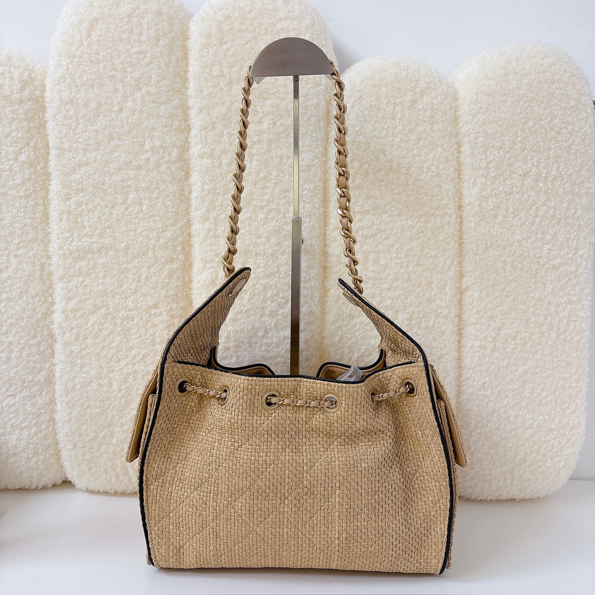 Chanel 25 Mini Hobo Bag in Braided Raffia -Beige/GHW