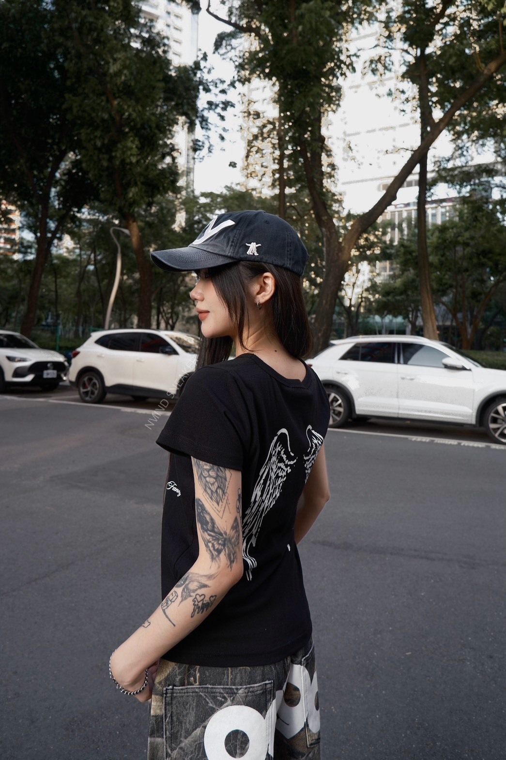 <快速出貨> FANCY CLUB 後天使翅膀🪽 短袖上衣 兩色