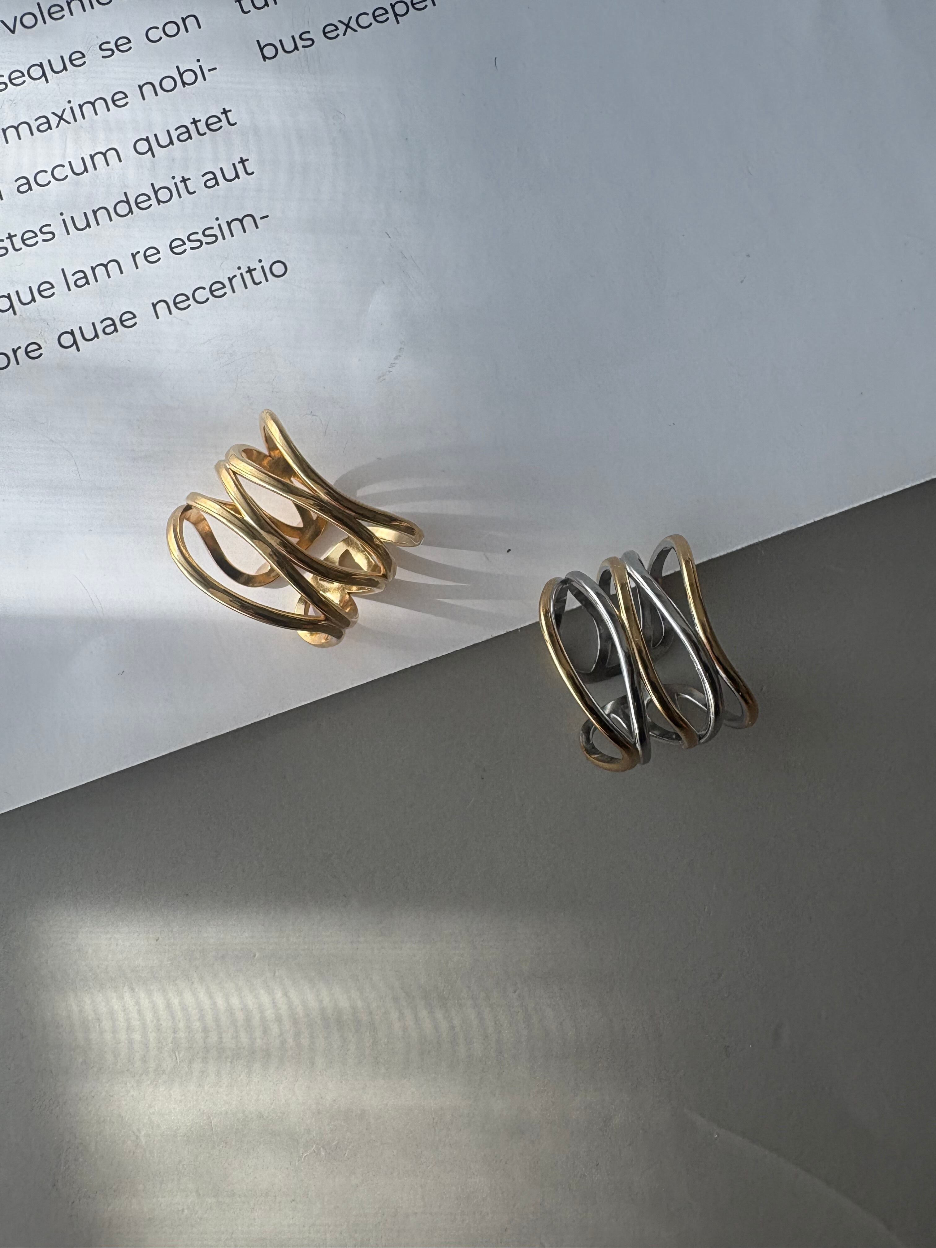cross line design ring