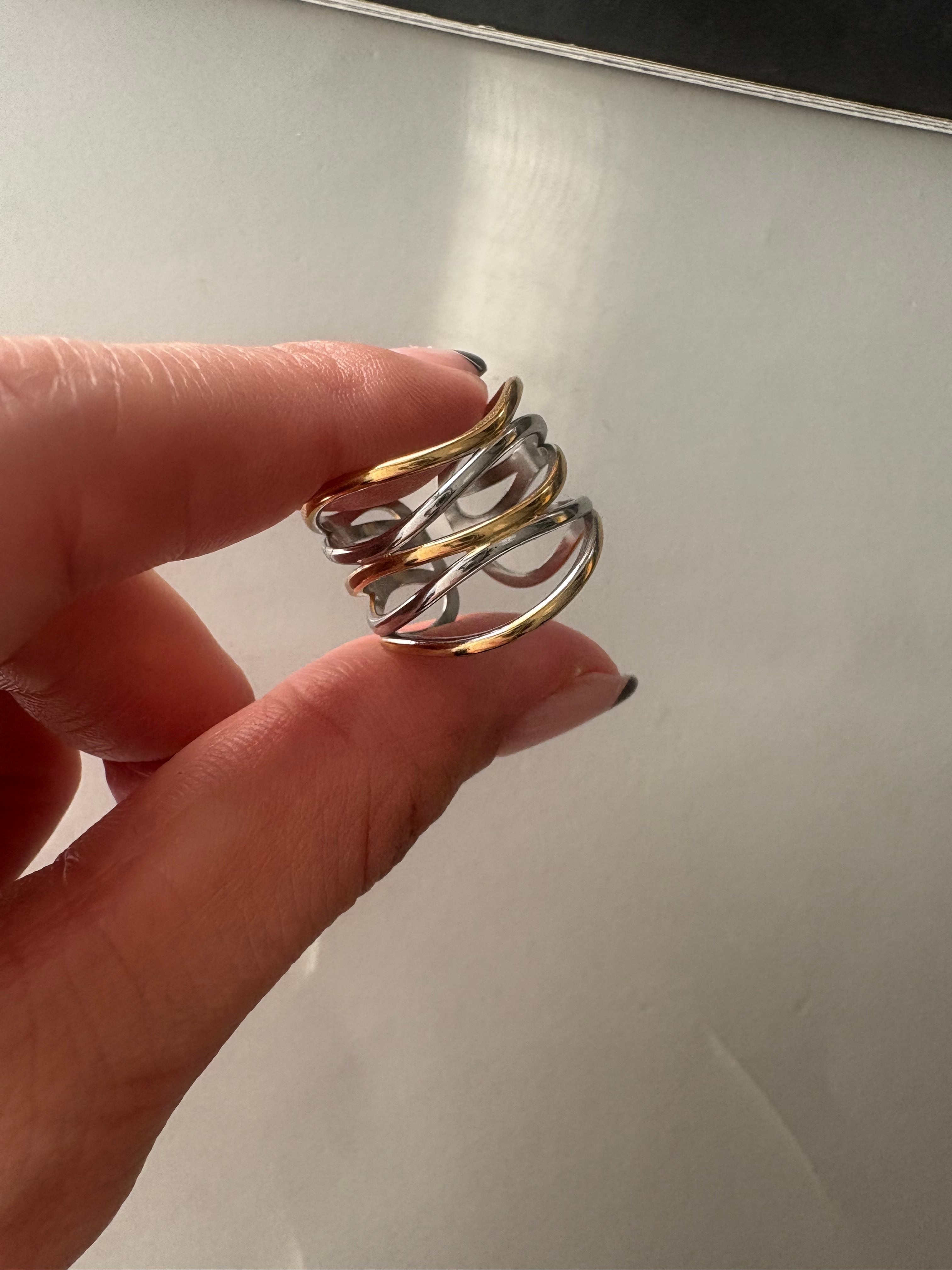 cross line design ring