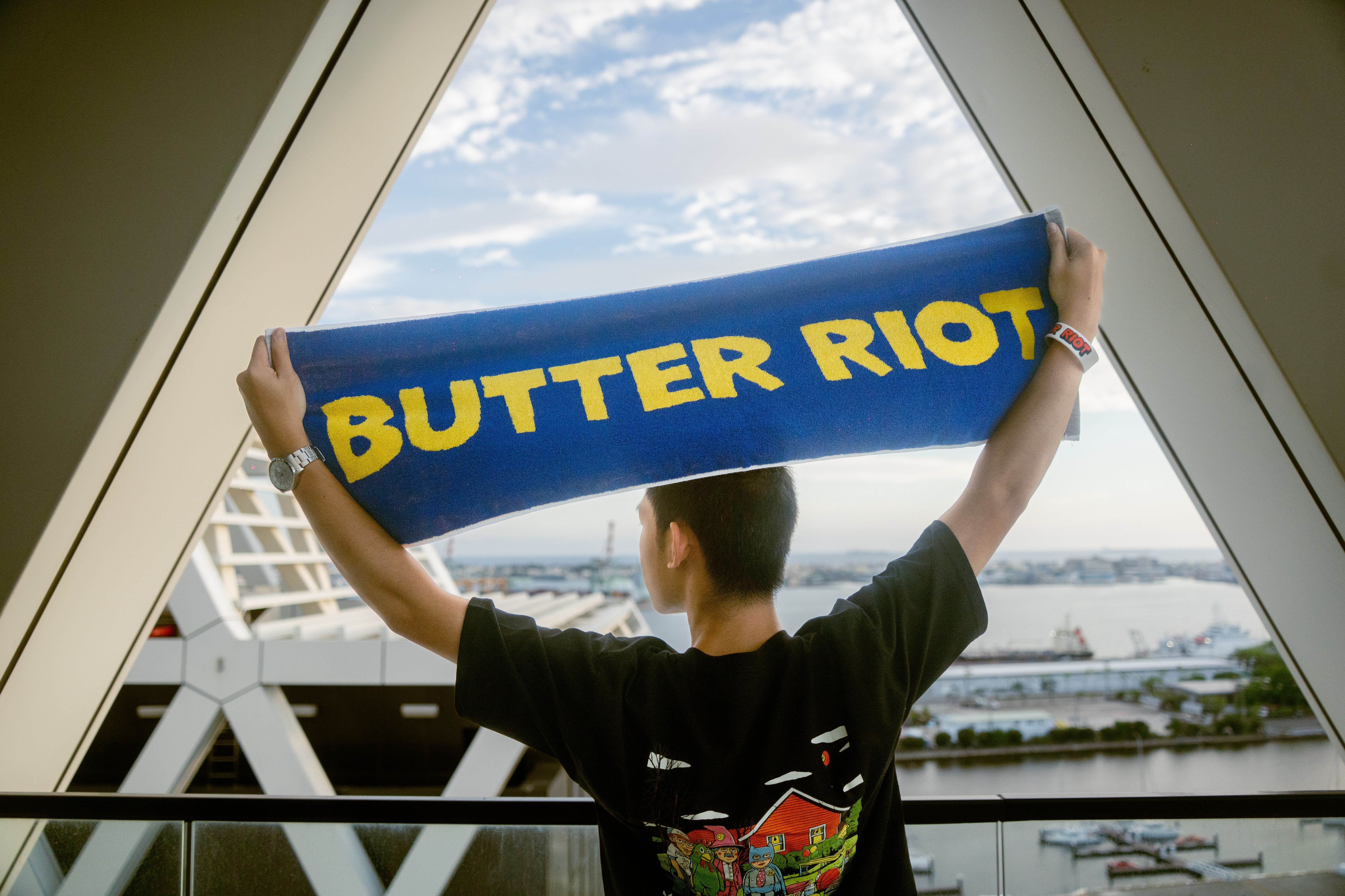 【BUTTER RIOT】天堂製造 毛巾 Made In Paradise