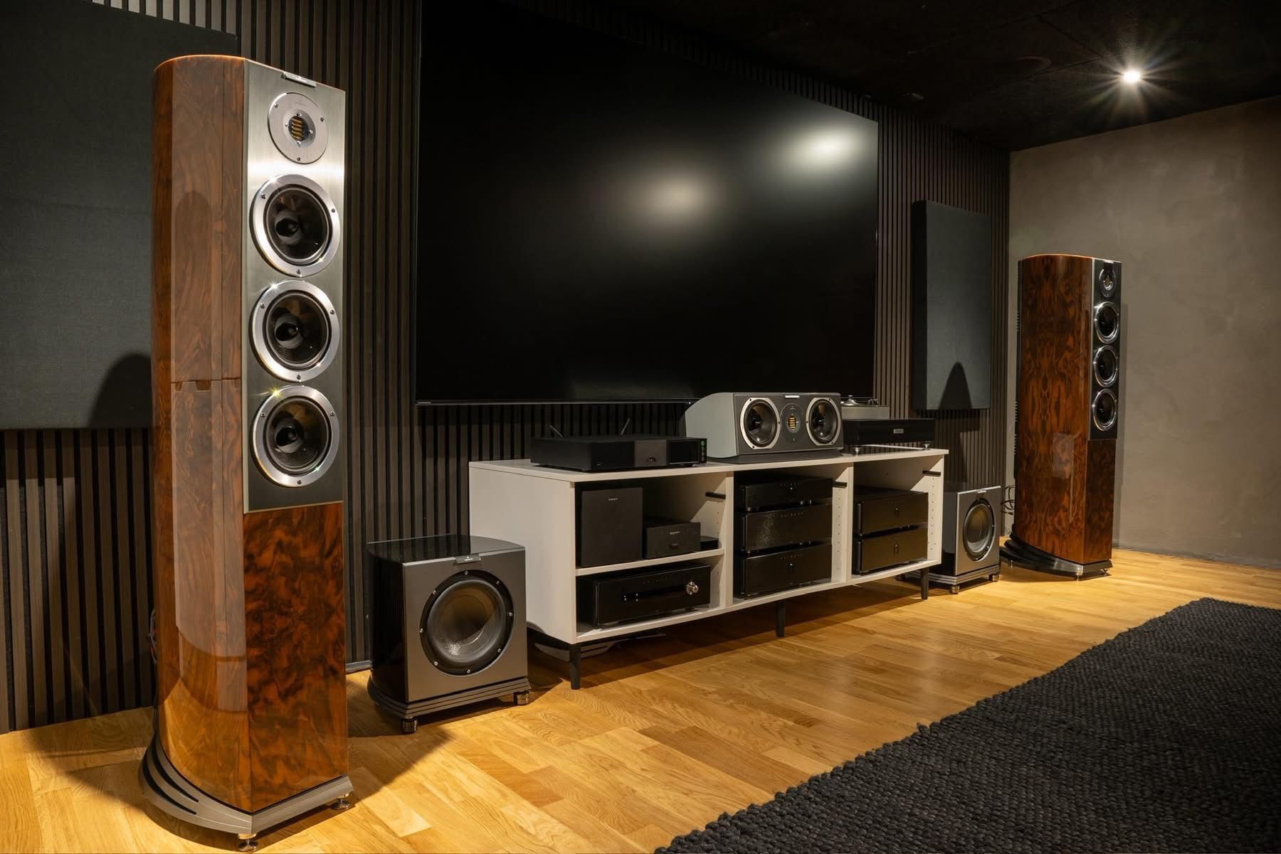 Audiovector R8 Arreté Speaker and R Sub Home Setup