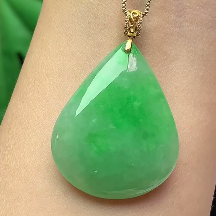 翡翠飄綠水滴,天然翡翠A玉, 緬甸玉, Jade, Jadeite