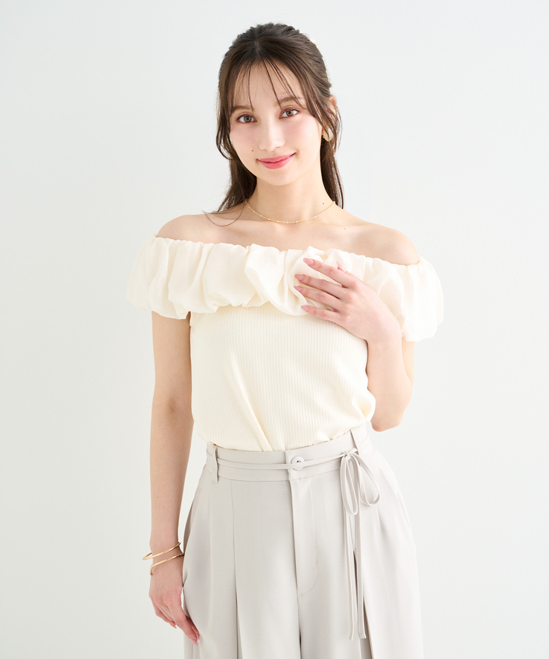 [預購] LILLIAN CARAT 氣球感設計一字領上衣