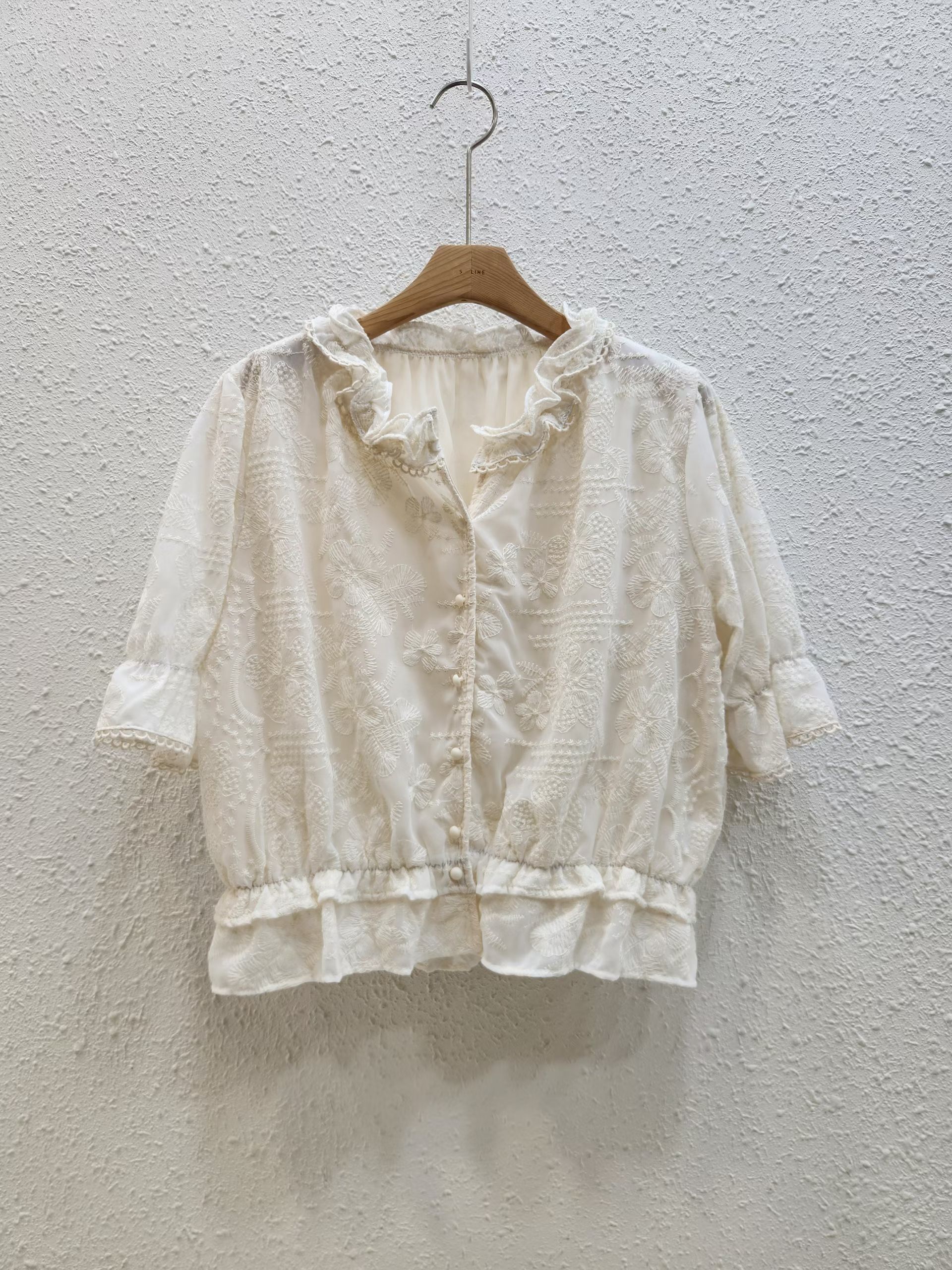 靚款有內里刺繡上衣(15235)
