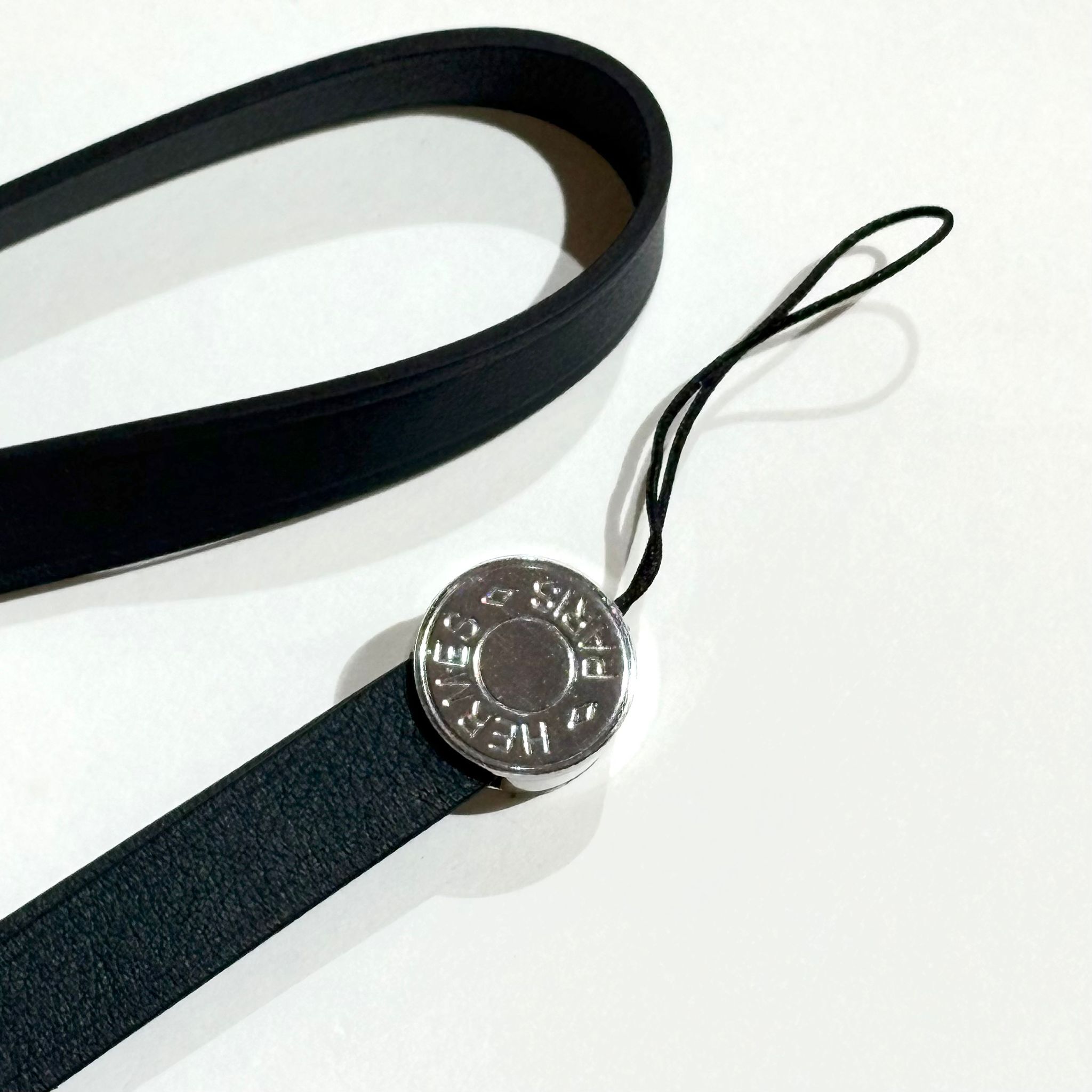 全新HERMES 手機掛繩, 藍芽耳機掛繩, IPSO LANYARD 墨綠色SWIFT皮銀扣 #BRAND NEW #香榭站正品