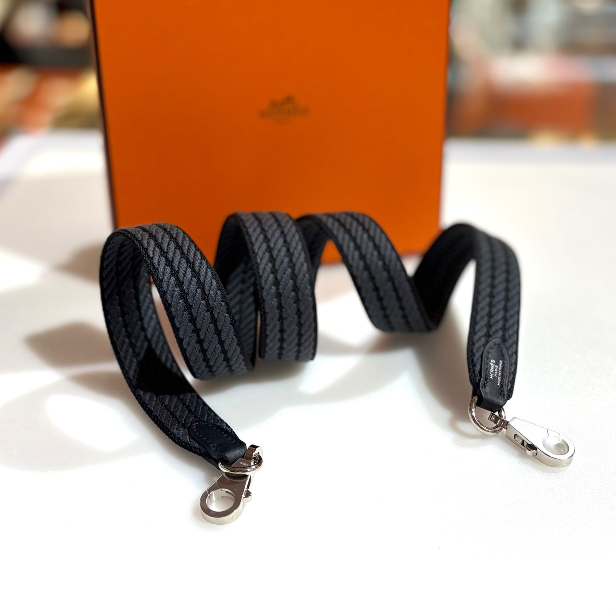 全新HERMES肩帶 85CM SANGLE CORDAGE K Stamp 帆布織帶黑灰Swift小牛皮銀扣 #BRAND NEW #香榭站正品