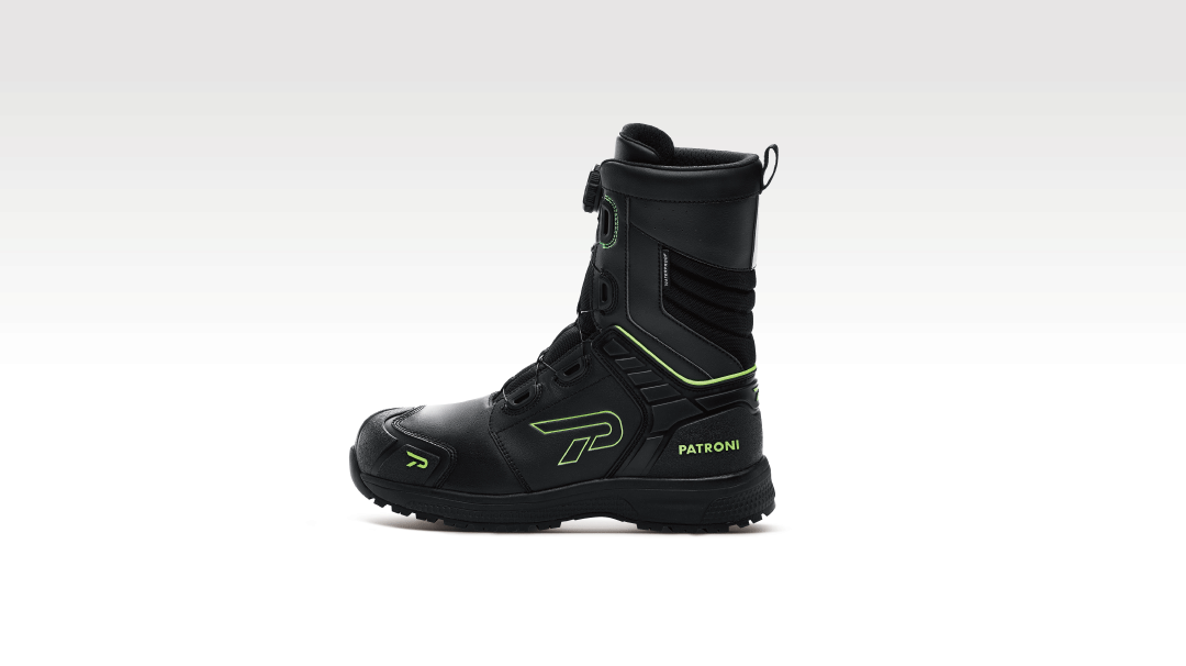 PATRONI 安全鞋 SF2409BLK 護神靴，高筒25cm設計，超纖鞋面搭配橡膠大底與速旋鈕系統 具備鋁合金防護頭、防穿刺墊與全鞋防水結構，符合工安防護需求並提供足部保護功能
