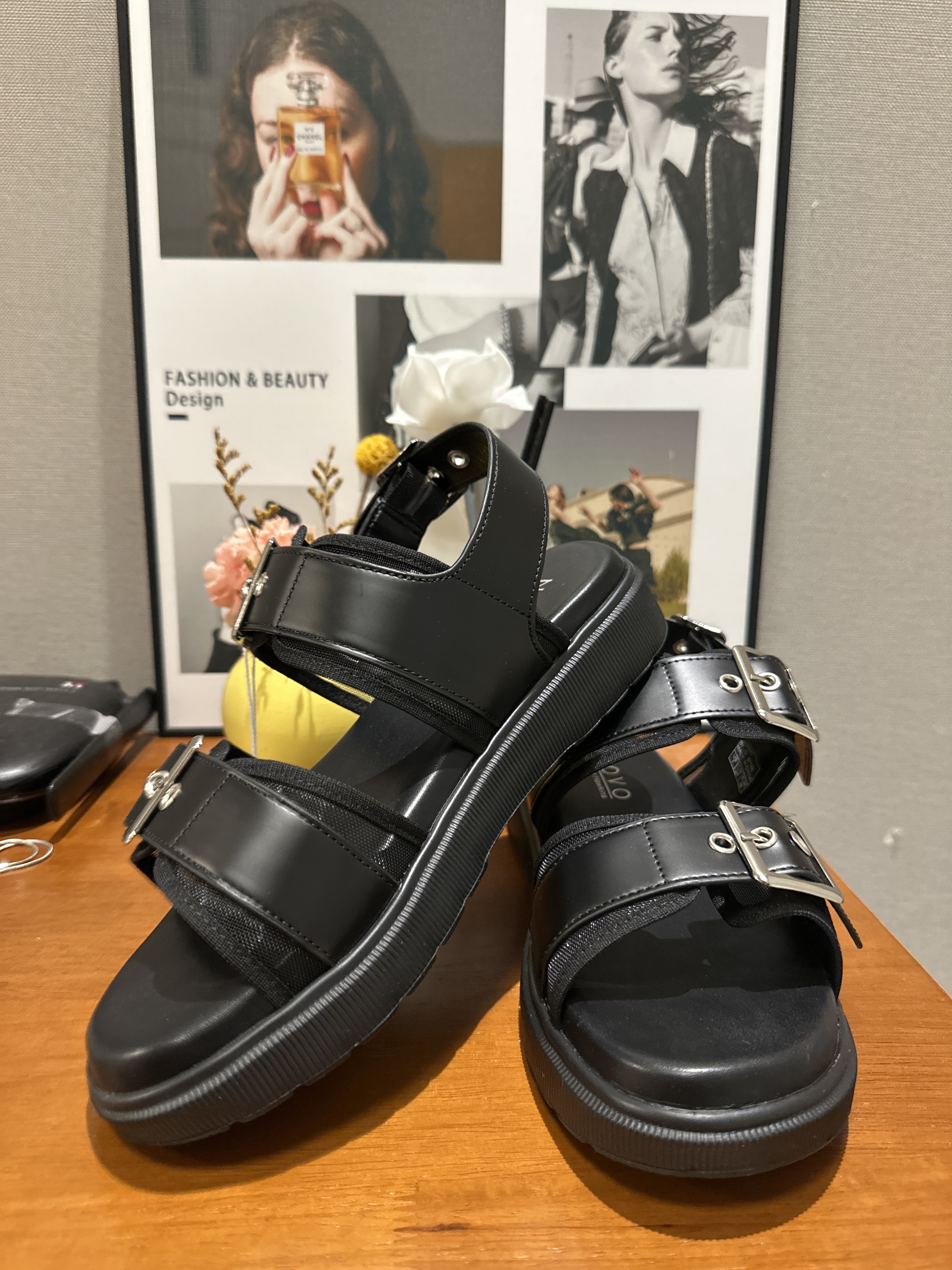 YK14雙排扣帶涼鞋（黑）