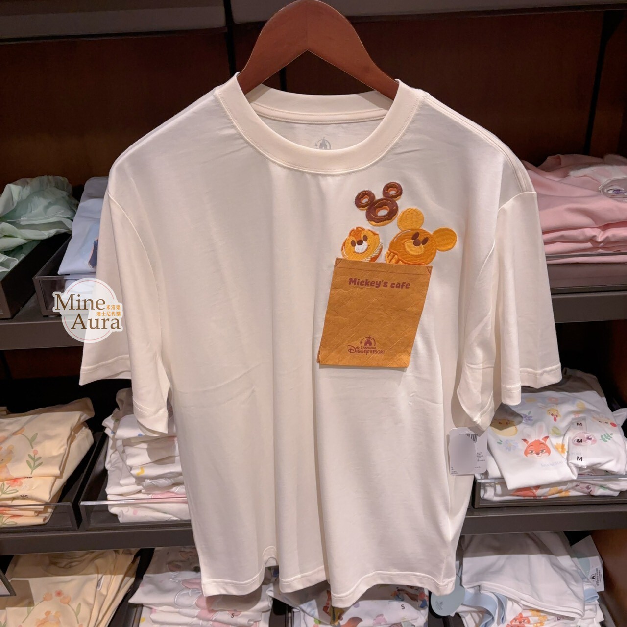 米奇和朋友們 都市醇香系列 奇奇蒂蒂 Chip 'n Dale 圖案 上衣 短T -上海迪士尼樂園