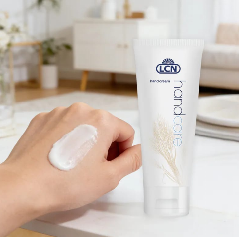BC260530-B12-LCN倍潤修護手霜HandCream50mlEXP:12months