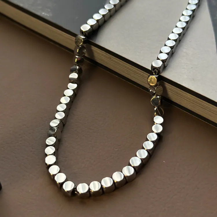 OUS Echo Cubes Necklace 微光立方項鍊
