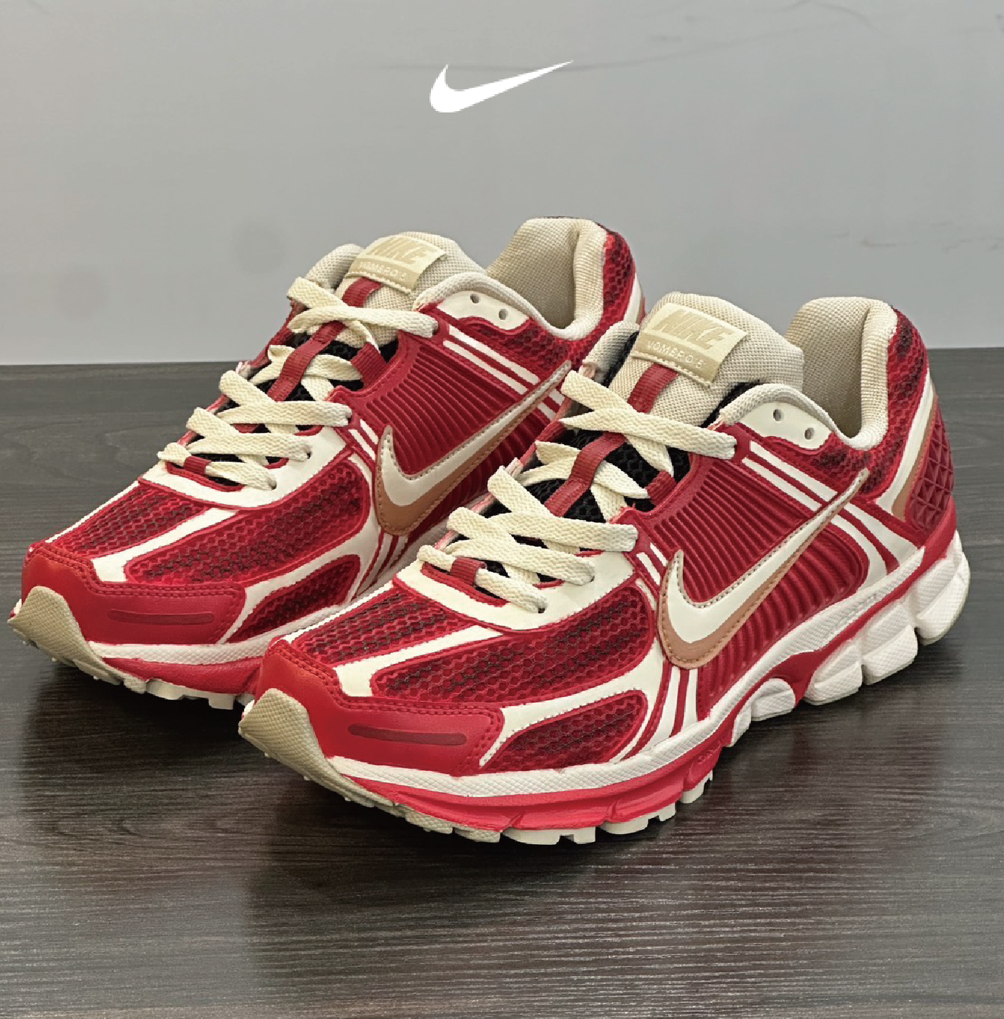 【訂製款】NIKE Zoom Vomero 5 進擊的巨人 超大型巨人