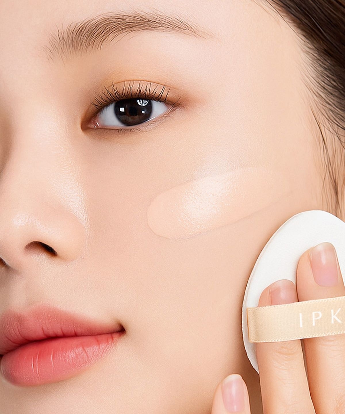 IPKN 維他命光感校正遮瑕氣墊粉底 附補充裝【2款色號】