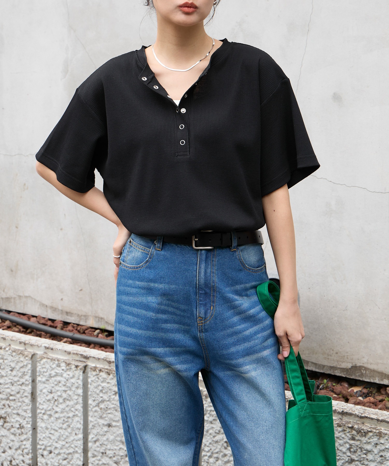 【Luxury】 MONO-MART anyway.系列 華夫格亨利領百搭T恤 吸濕速乾・抗起毛球 短袖 女款 百搭上衣 素面 素色T 鈕扣 V領