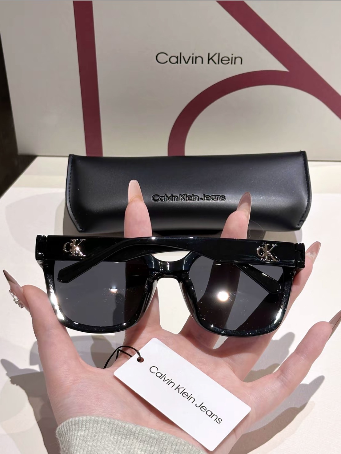 CALVIN KLEIN 側邊小標 方形 太陽眼鏡 男女同款