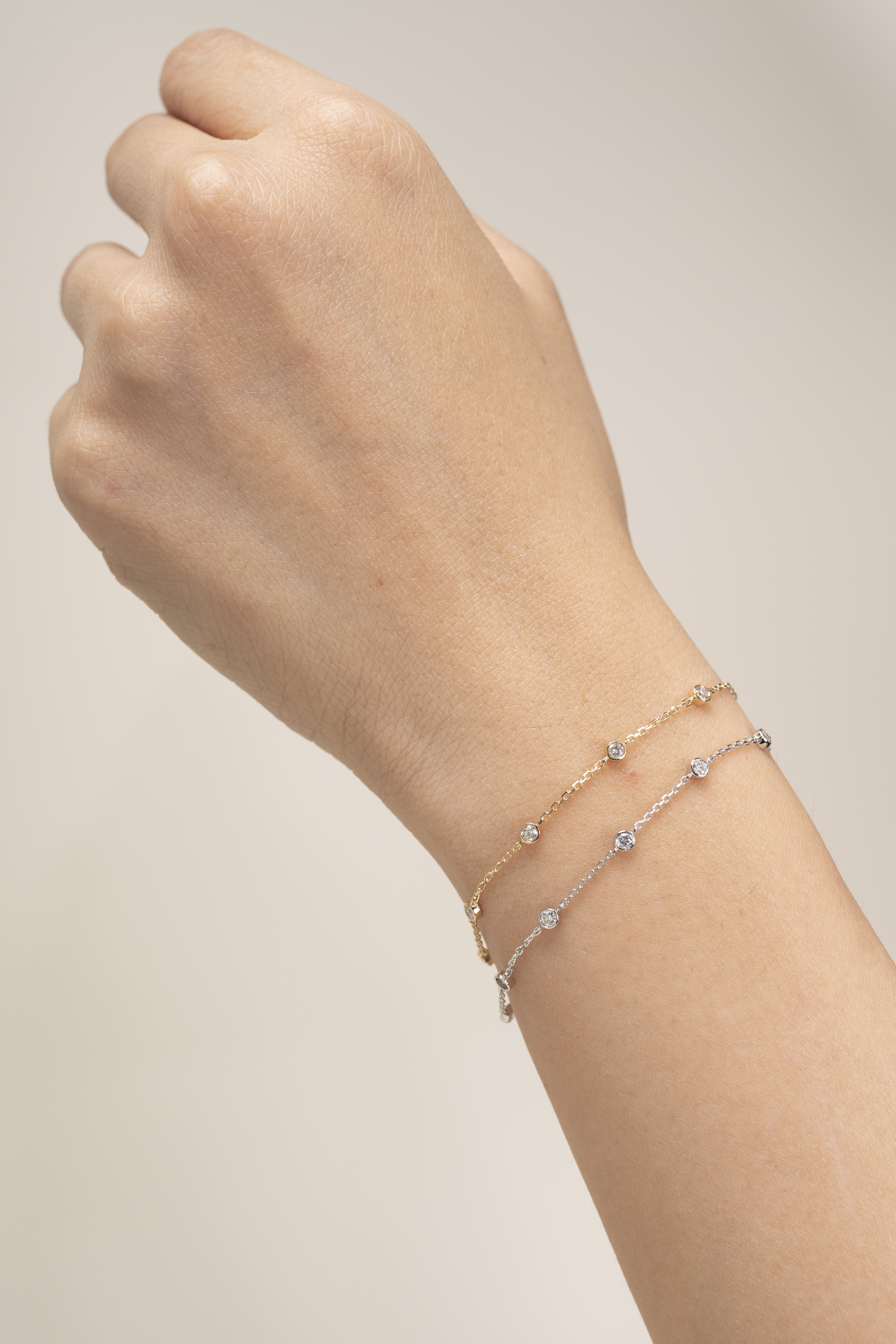 18K Dot Dot Diamond Bracelet