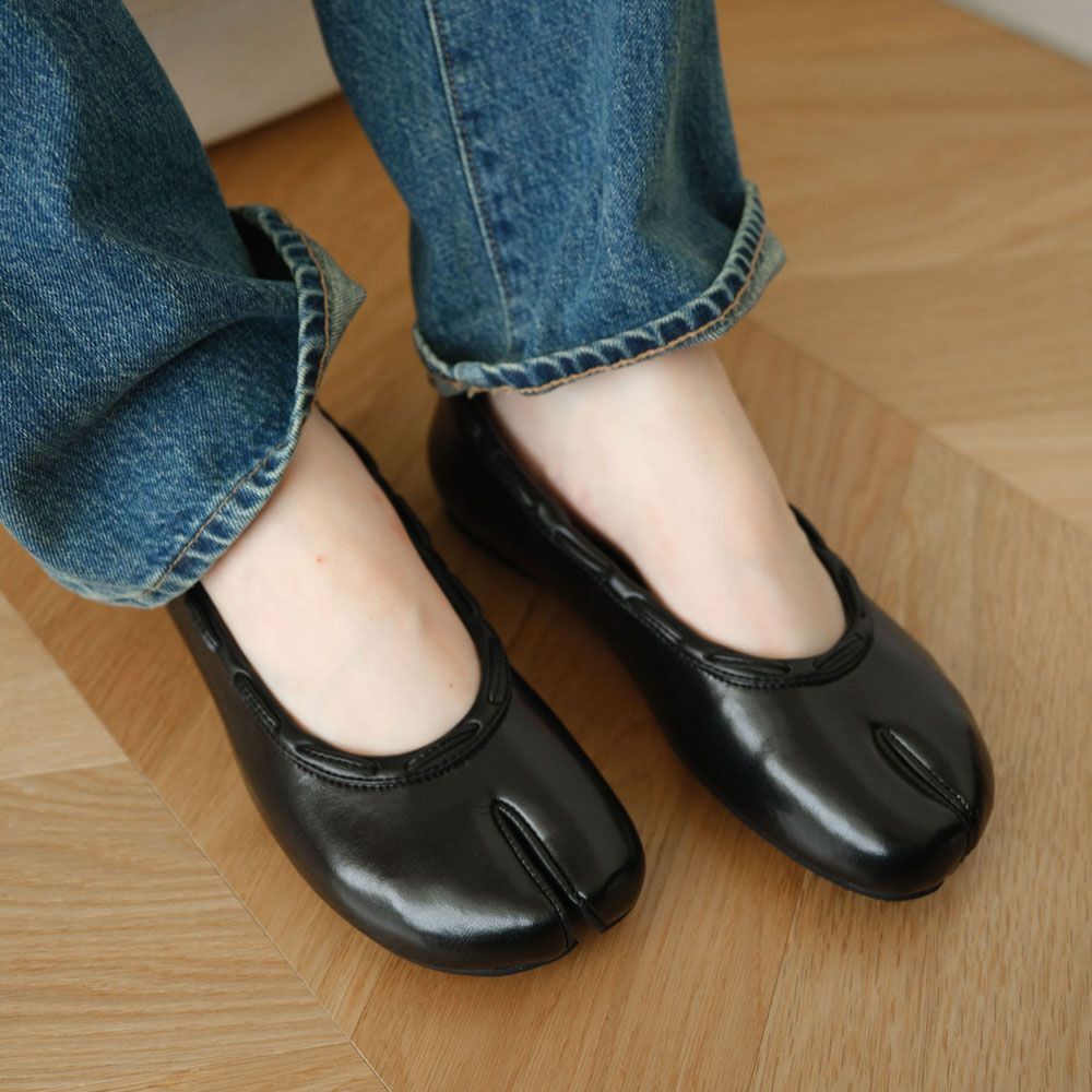 PAES Leather String Flat