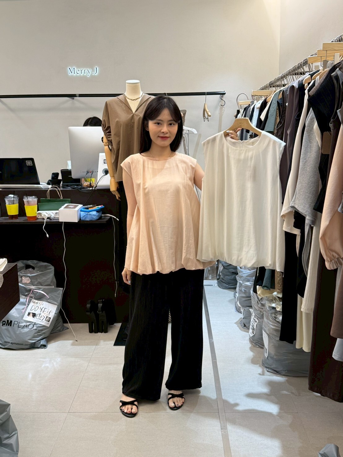 MJ6223 泡泡無袖可愛上衣