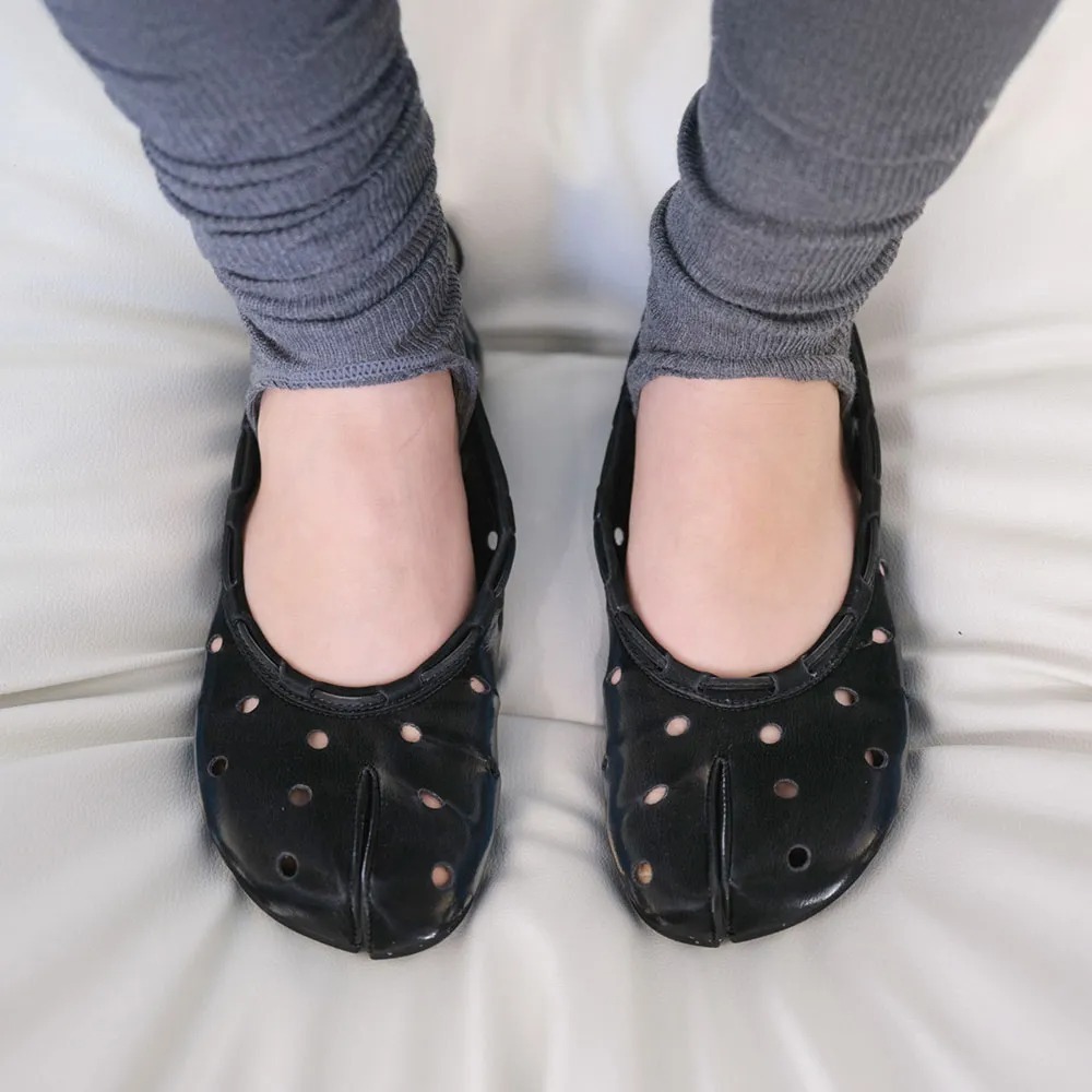 PAES Leather String Flat Cheese