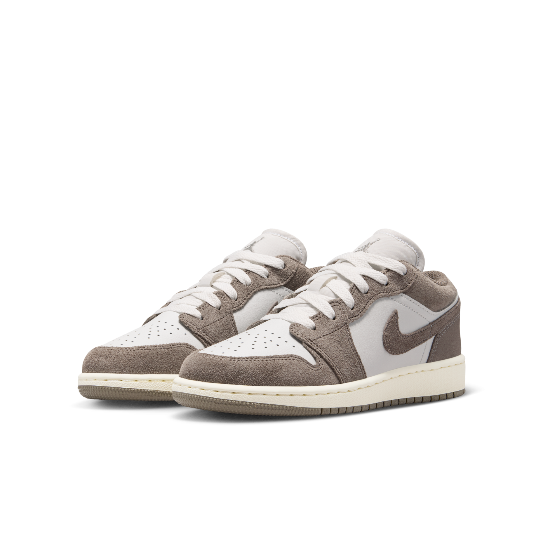 大童鞋 女生尺寸 NIKE AIR JORDAN 1 LOW GS 棕白 麂皮 復古 休閒 運動鞋【553560-026】