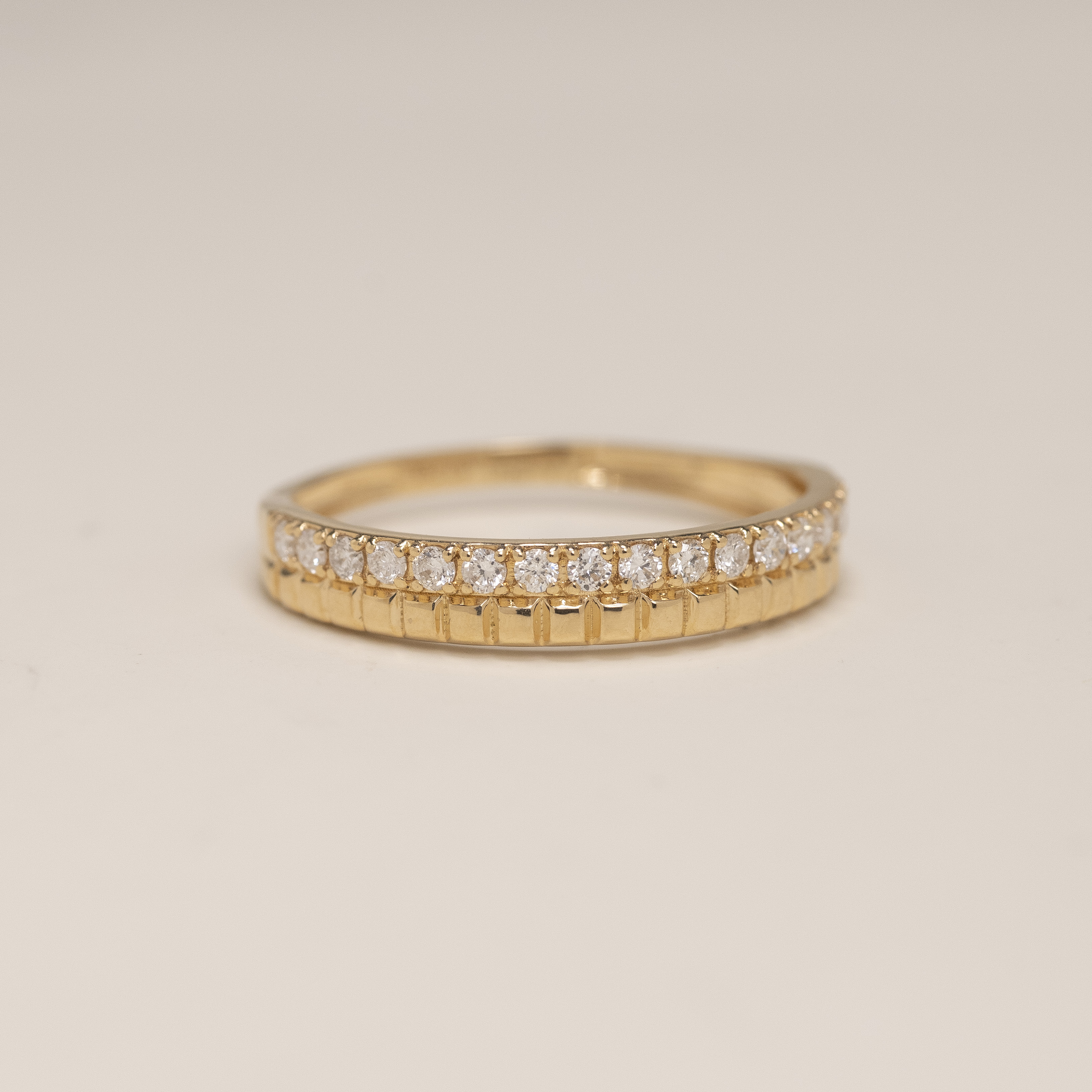 18K Astral Diamond Ring