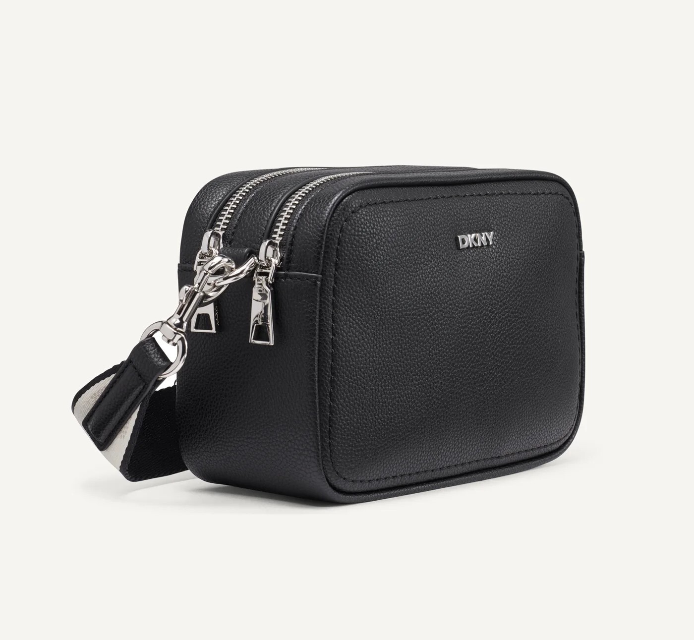 [S] DKNY BLACK/SILVER R61EZO35-BSV NESSA CAMERA BAG, 700948671330 (SD1886)