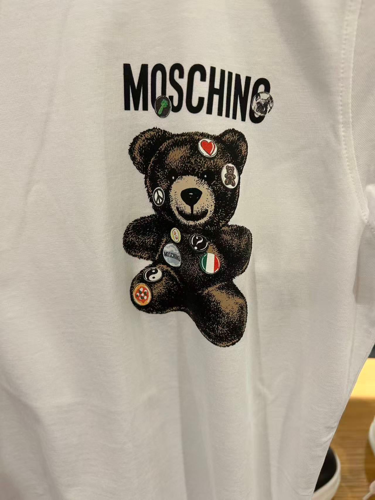LYS01831 Moschino 襟章熊熊女裝短袖Tee