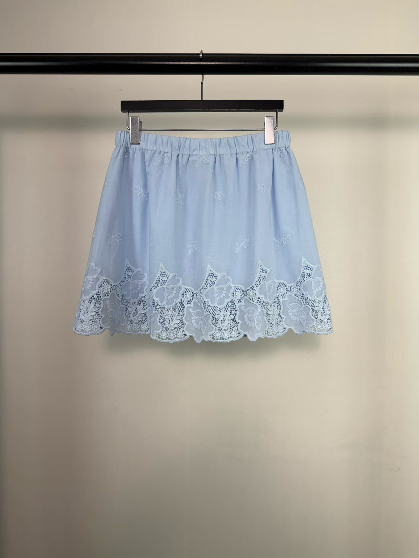刺繡蕾絲邊抽繩短裙（內短褲）