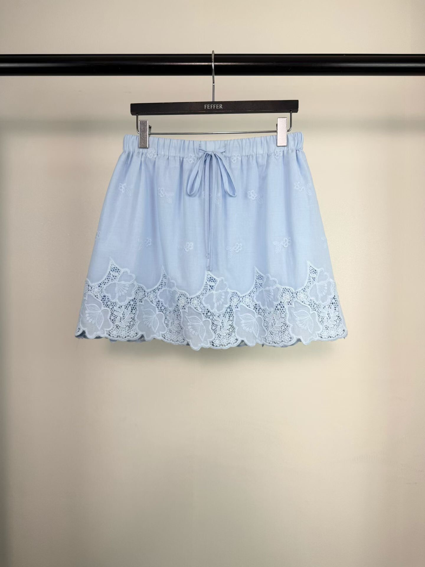 刺繡蕾絲邊抽繩短裙（內短褲）
