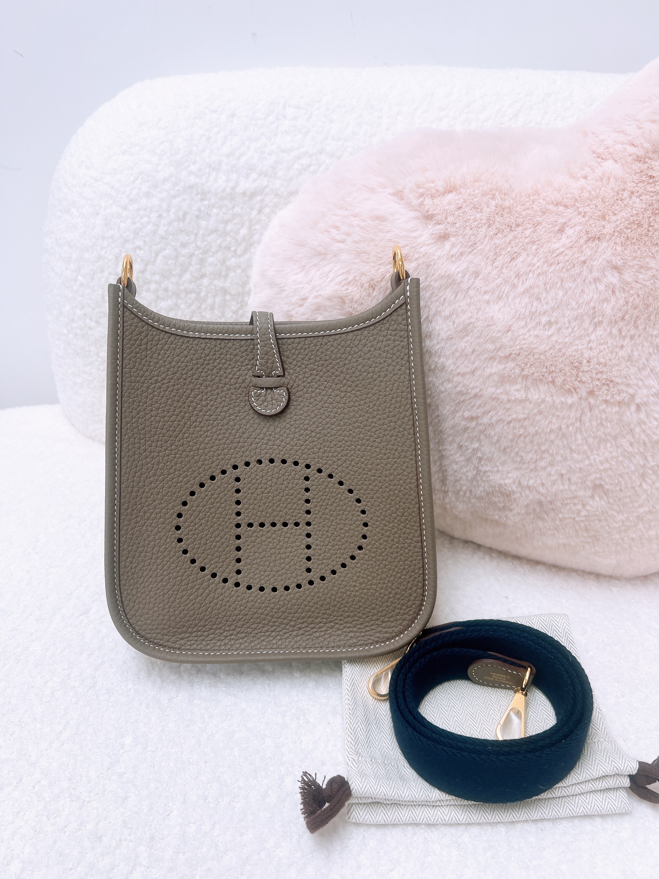Hermes mini evelyne (etoupe GHW/ stamp W)