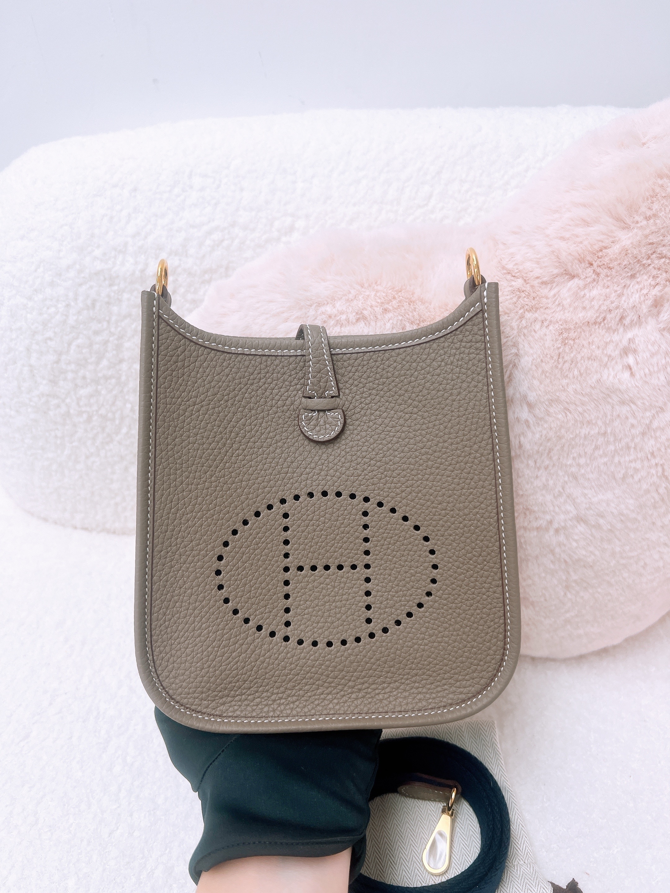 Hermes mini evelyne (etoupe GHW/ stamp W)