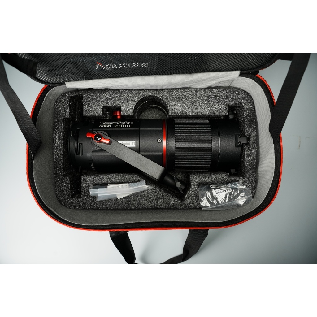 ［二手出清］愛圖仕 Aputure Spotlight Mini Zoom 聚光筒