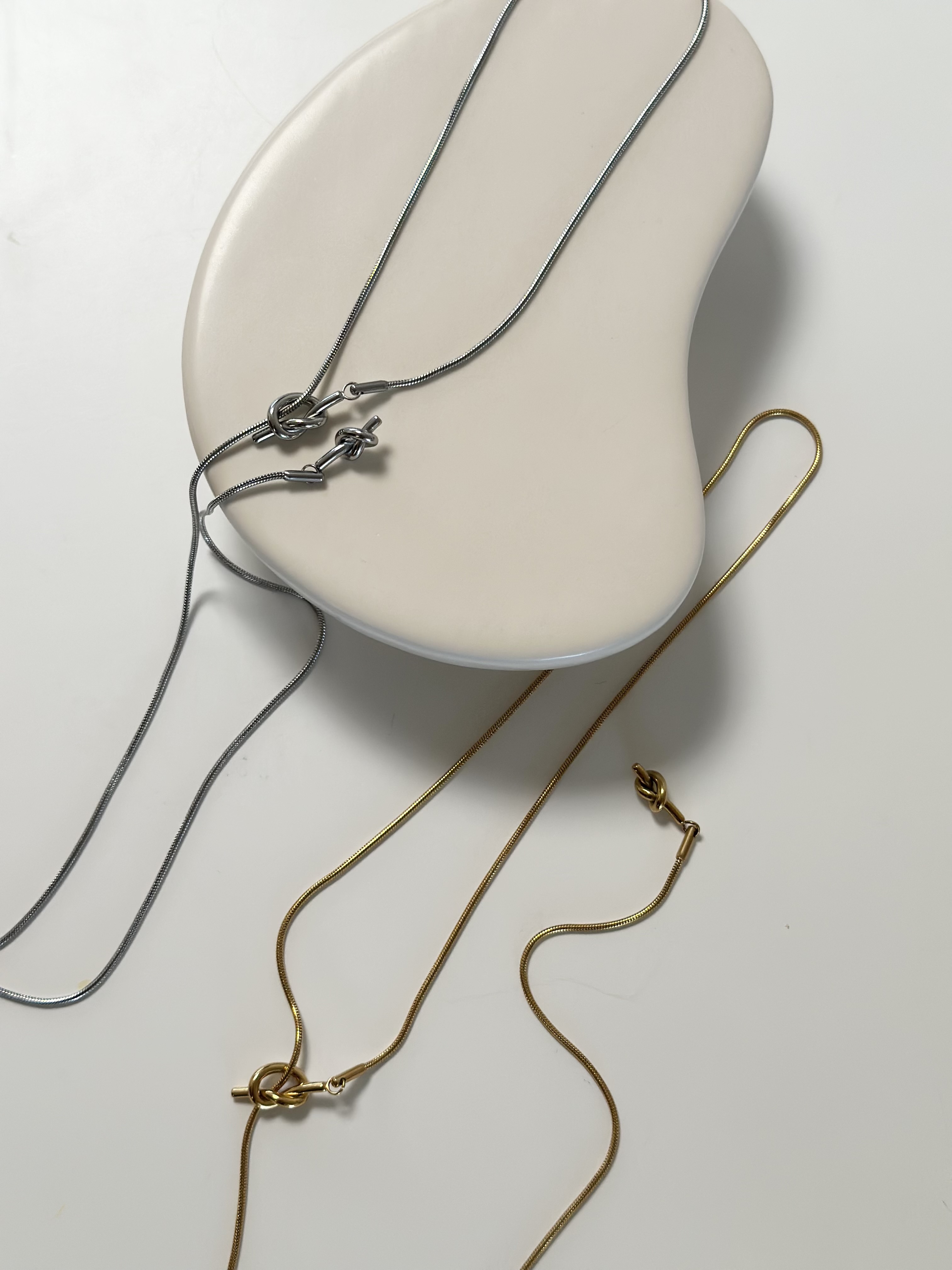 rope knot long necklace