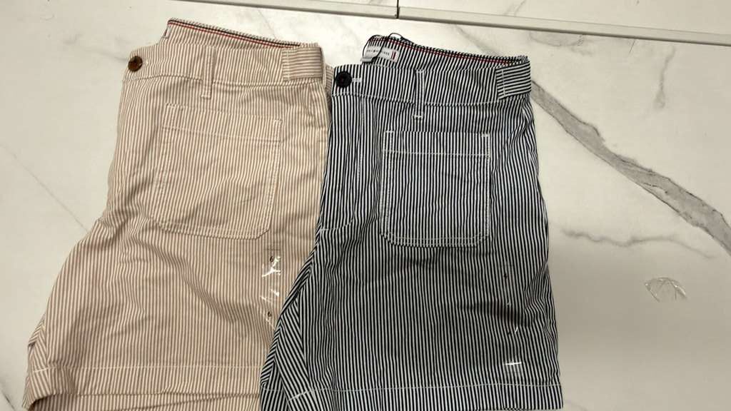 AK043 Tommy Hilfiger 女裝條紋短褲