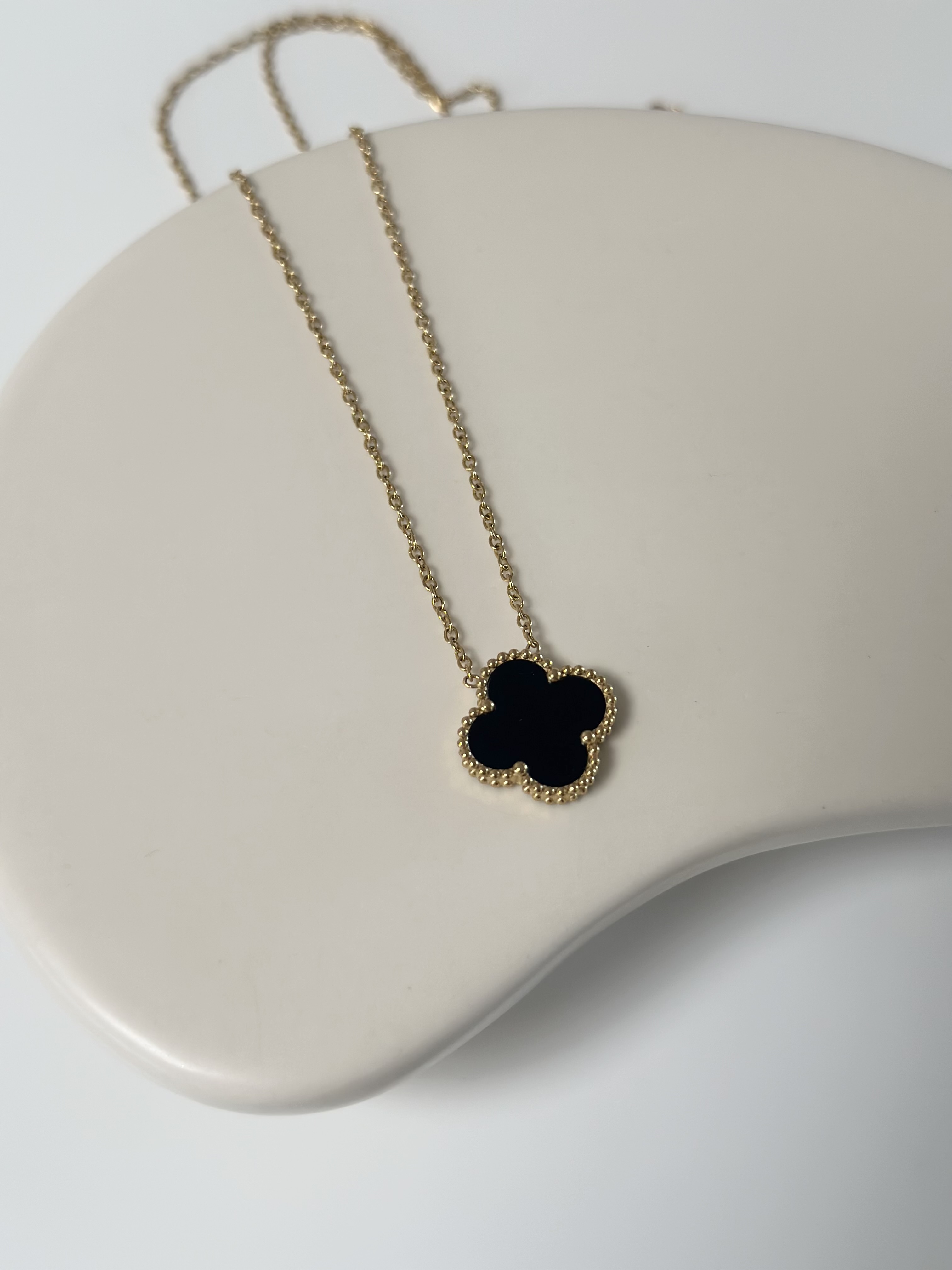 SS black clover necklace