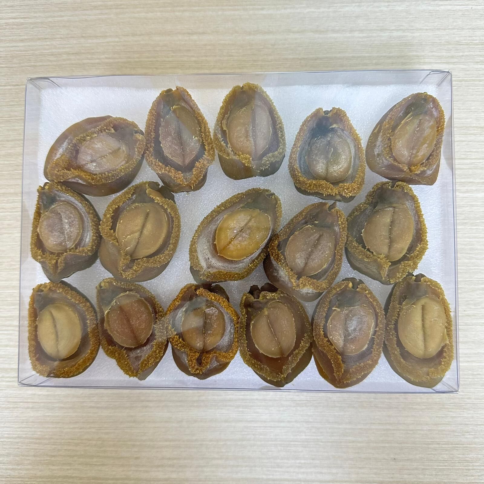 TG16 頂級南非糖心吉品鮑 300克 16-18隻 **到期日:約2027/12 (需冷藏於0-5℃度範圍內保存)