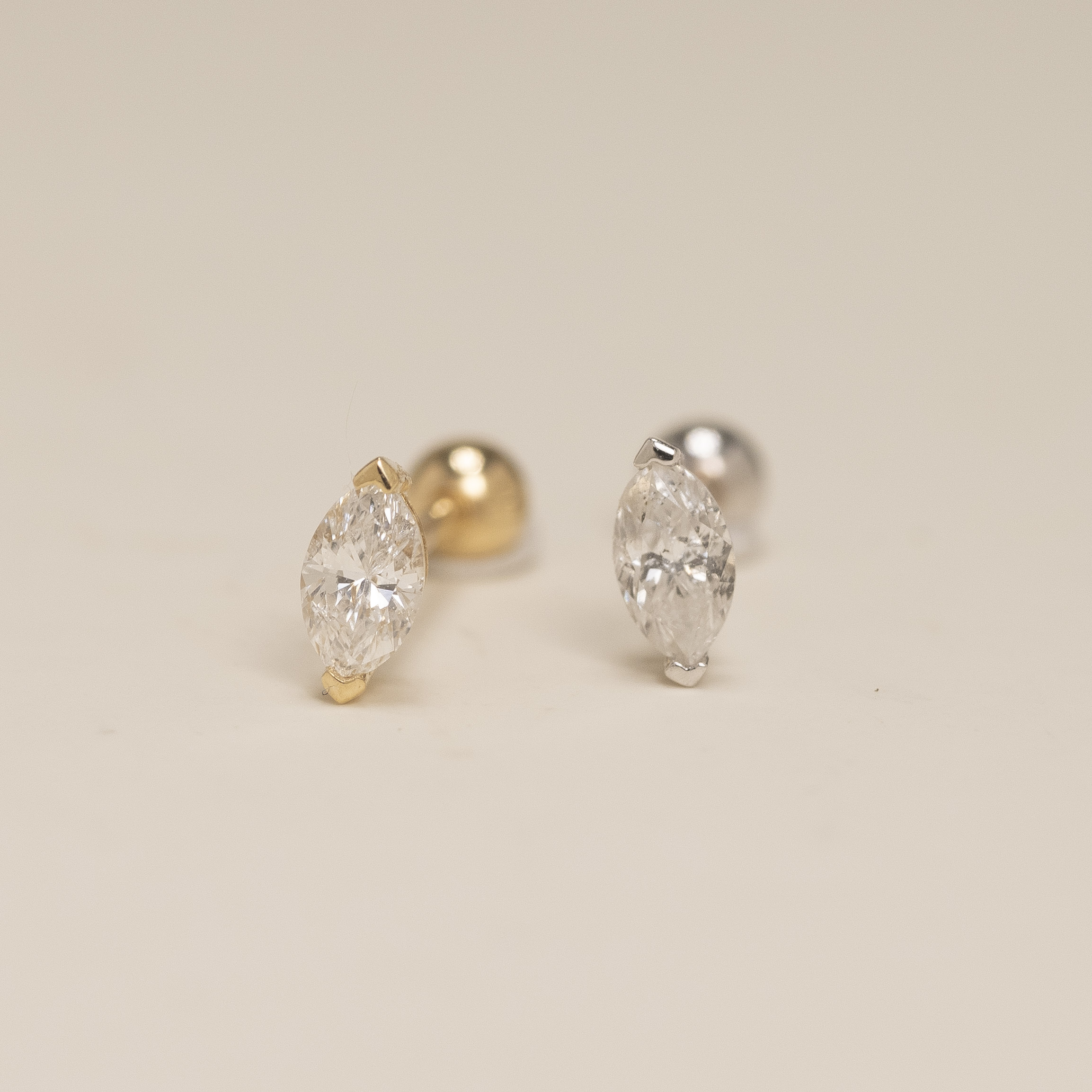 18K 0.14ct 馬眼單隻鑽石耳環